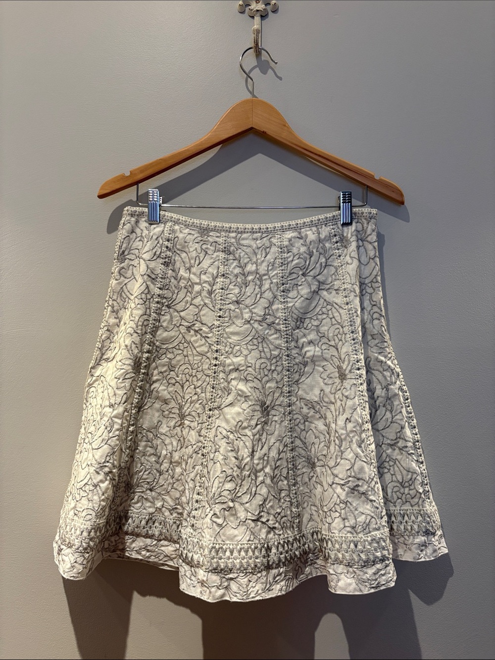 Nygard Collection Y2K Embroidered A-Line Skirt in Light Gray and Cream